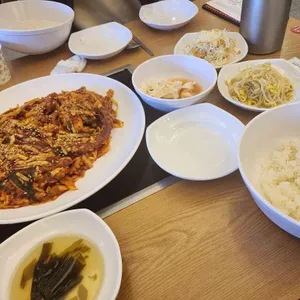 쭈꾸미와 낙지세상 고수의 해물칼국수 사진