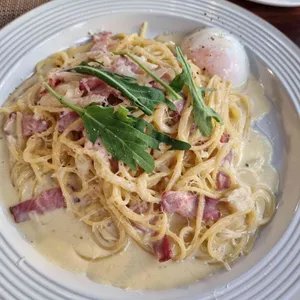 디퀄리타 리뷰 사진