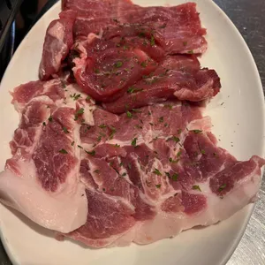 꾸이꾸이멱살 사진