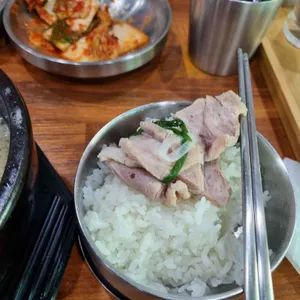 흑돼지돼지국밥 사진