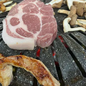 온천약돌한우돼지정육식당 사진