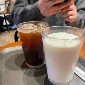 폴바셋  사진