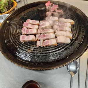 목구멍 사진