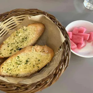 브로밀 사진