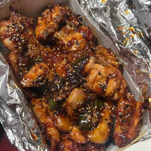 동근이숯불두마리치킨 사진