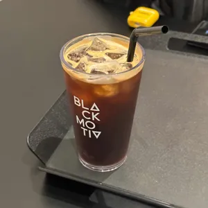 블랙모티브 사진