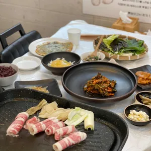 당산나무집 사진