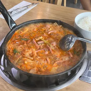 최네집 부대찌개 사진