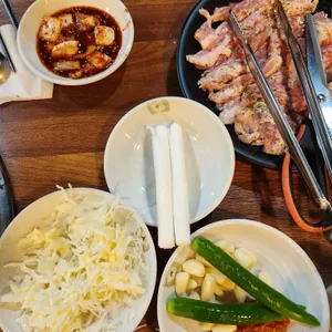 조우 사진