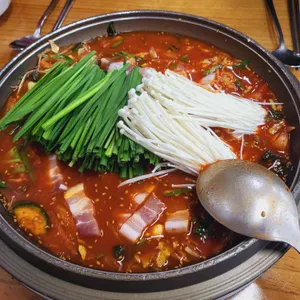 빨간거짱구네 사진