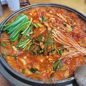빨간거짱구네 사진