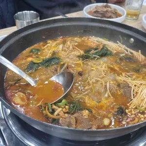방가삼대얼큰한뼈해장국 사진
