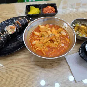 압구정김밥 사진