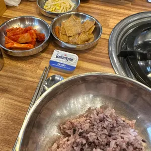 엉클부대찌개 사진