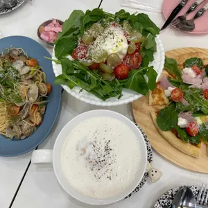 틴틴 리뷰 사진