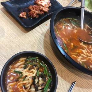 예담손칼국수 사진