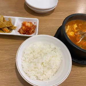 윤김밥 사진