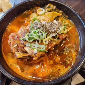 투가리감자탕 사진