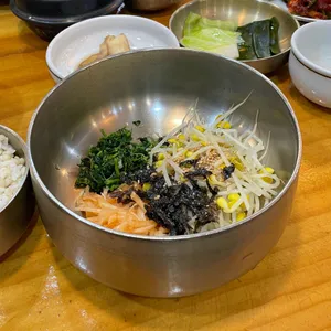 비학산 보리밥생칼국수 리뷰 사진