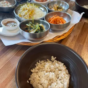 예당소쿠리밥상 사진