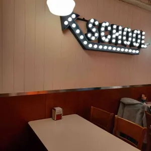 퀸즈 블러바드 리뷰 사진