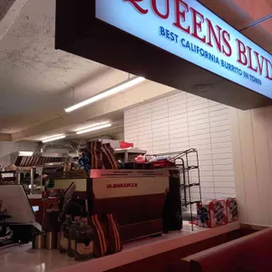 퀸즈 블러바드 리뷰 사진