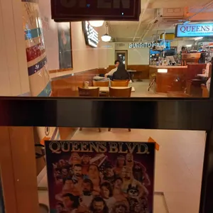 퀸즈 블러바드 리뷰 사진