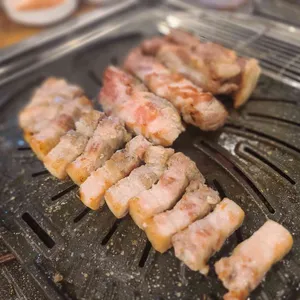 품격있는돼지 사진