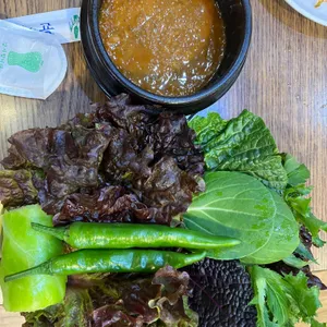 윤씨네보리밥쌈밥 리뷰 사진