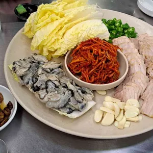 굴사냥() 사진