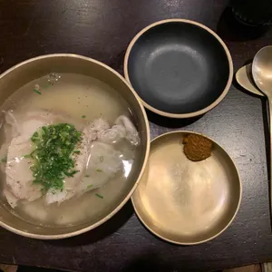 동봉관 사진
