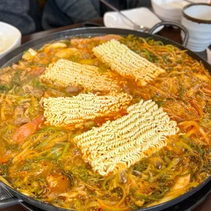 신의주부대찌개 리뷰 사진