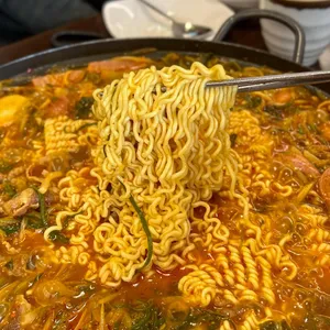 신의주부대찌개 리뷰 사진