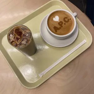 CAFE A.P.C 사진