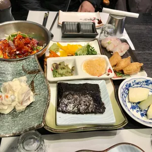 봄날횟집 사진
