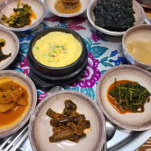 둥근상시골집 사진