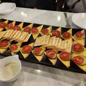 하이터치 리뷰 사진