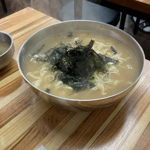 홍두깨자매손칼국수수제돈까스 사진