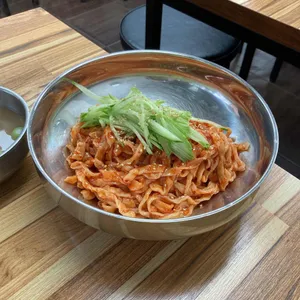 홍두깨자매손칼국수수제돈까스 사진