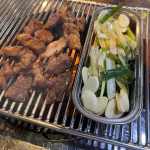 통통돼지부속 사진