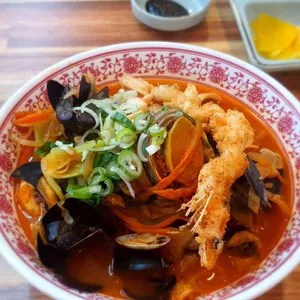 필란 사진