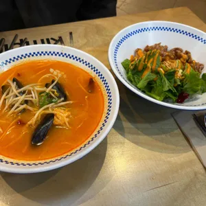 김피라 사진