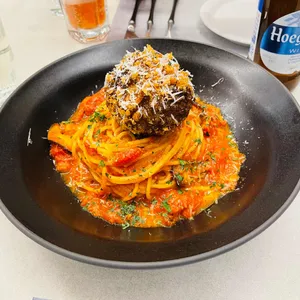 이스트로 사진