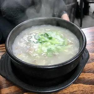 허수아비 병천순대국밥 사진