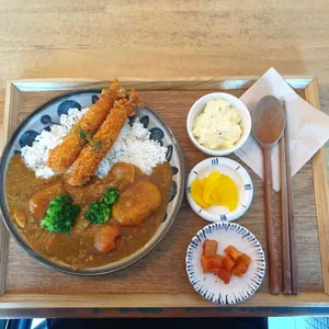 사이 사진