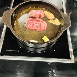 우취:한우와 취하다 사진