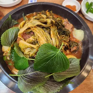 세상만사 감자탕 사진