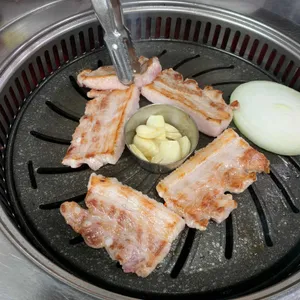 웅가네김치보쌈삼겹살 사진