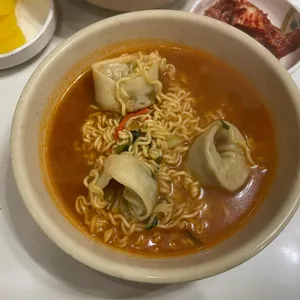 어제는우동오늘은김밥 사진