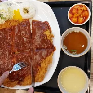 홍익돈까스 사진